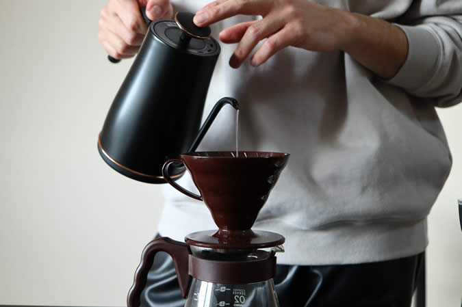 コーヒーを淹れるまでの間