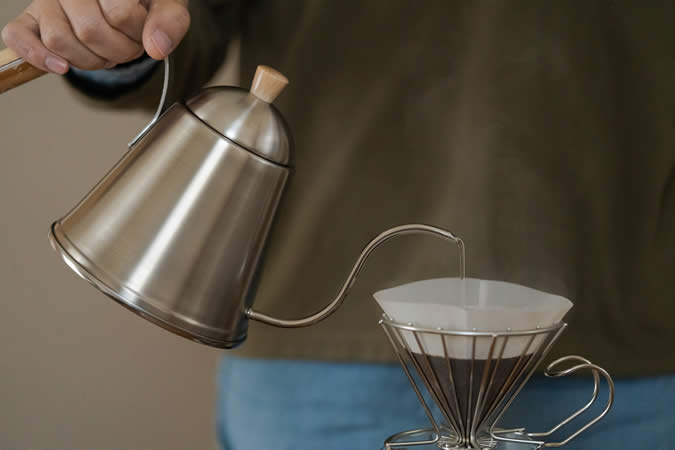繊細なコーヒーの風味を引き出せるドリップポット